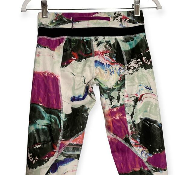 Lululemon Run Inspire Crop II All Full-On Luxtreme SIZE 4 Pigment Wave Black - Picture 8 of 11